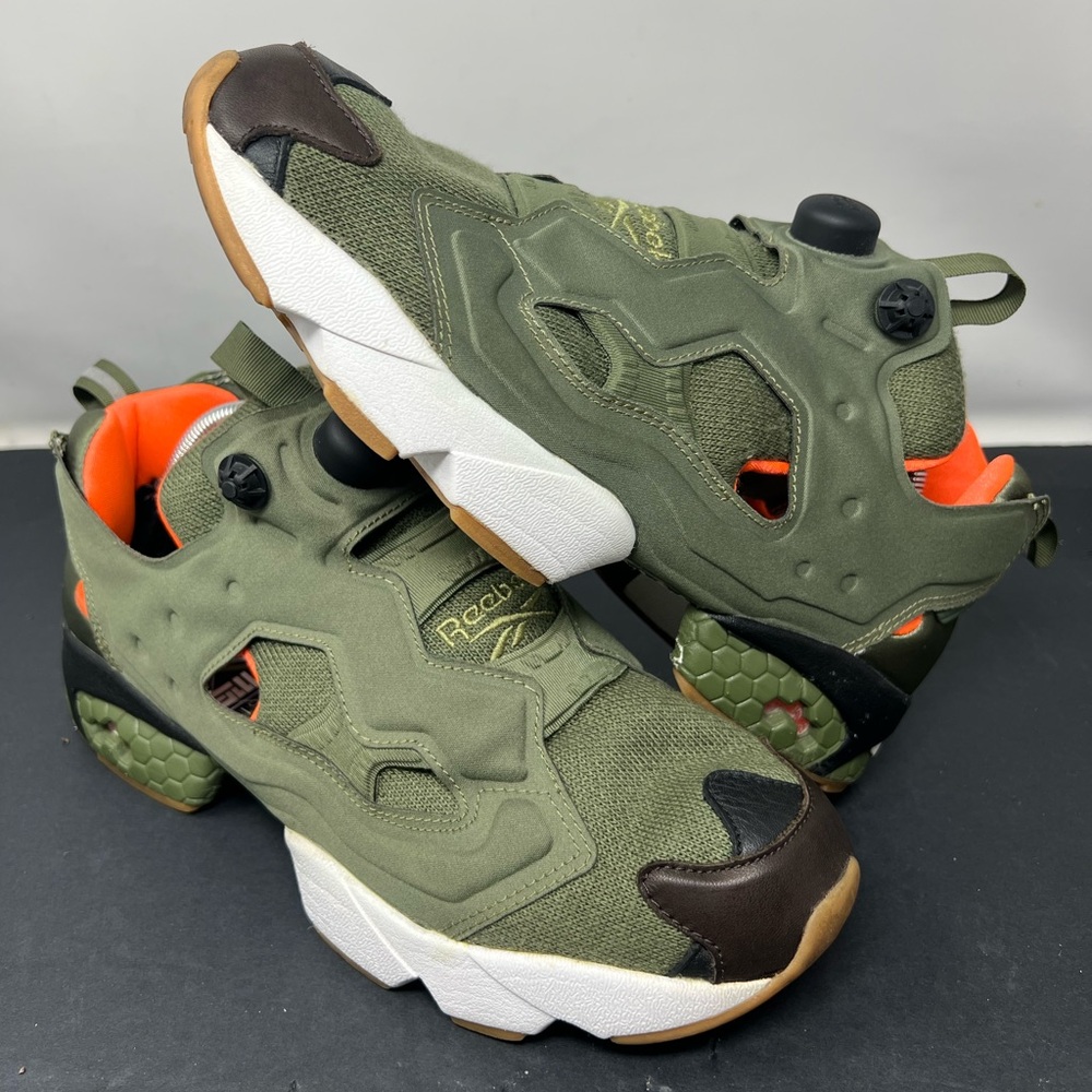 Reebok Instapump Fury  Mita Sneaker X Winchie Flight Jacket Size 10 RARE
